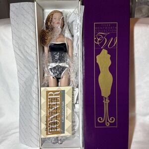 Tonner TYLER WENTWORTH Collection STYLE #20801 Something Sleek Red 16" Doll New